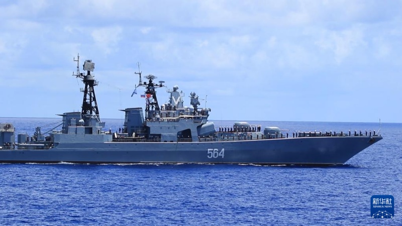 Marinhas chinesa e russa concluem patrulha conjunta