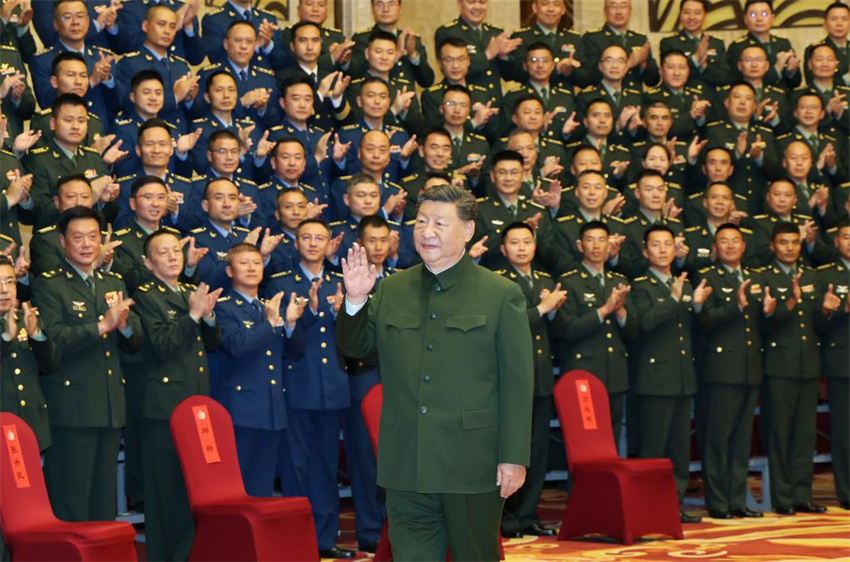Xi Jinping pede esfor?os conjuntos para moderniza??o em reuni?o com representantes de toda a regi?o de Xizang