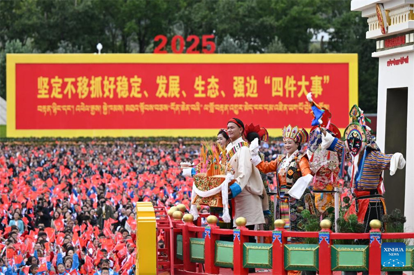 Galeria: celebra??es do 60o aniversário da funda??o da Regi?o Aut?noma de Xizang