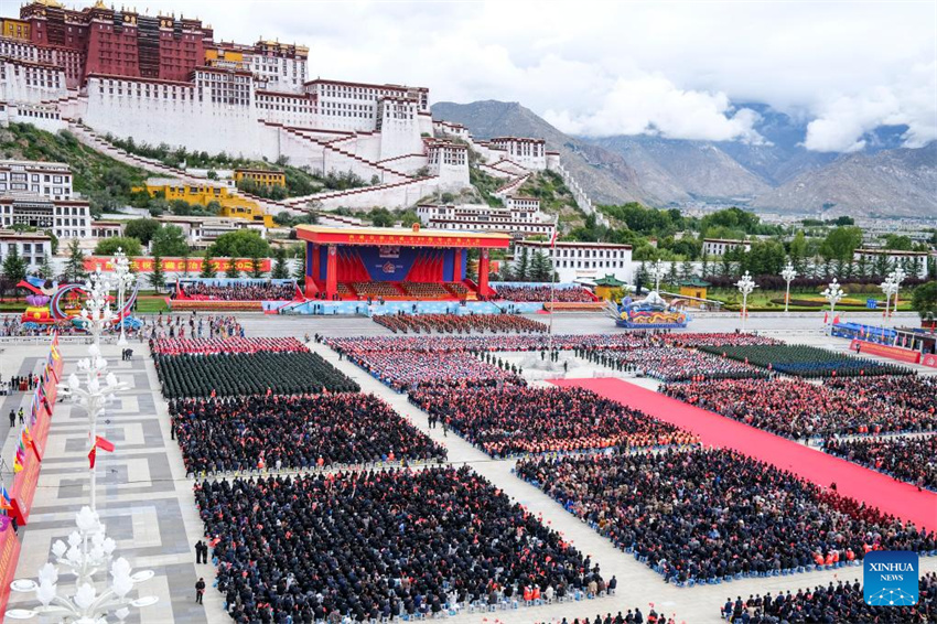 Galeria: celebra??es do 60o aniversário da funda??o da Regi?o Aut?noma de Xizang