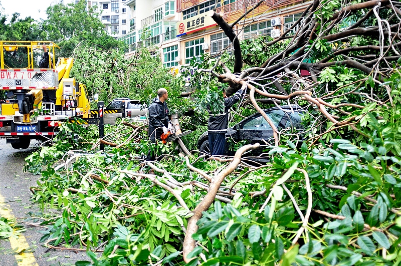 Tuf?o Kajiki traz chuvas torrenciais para Hainan