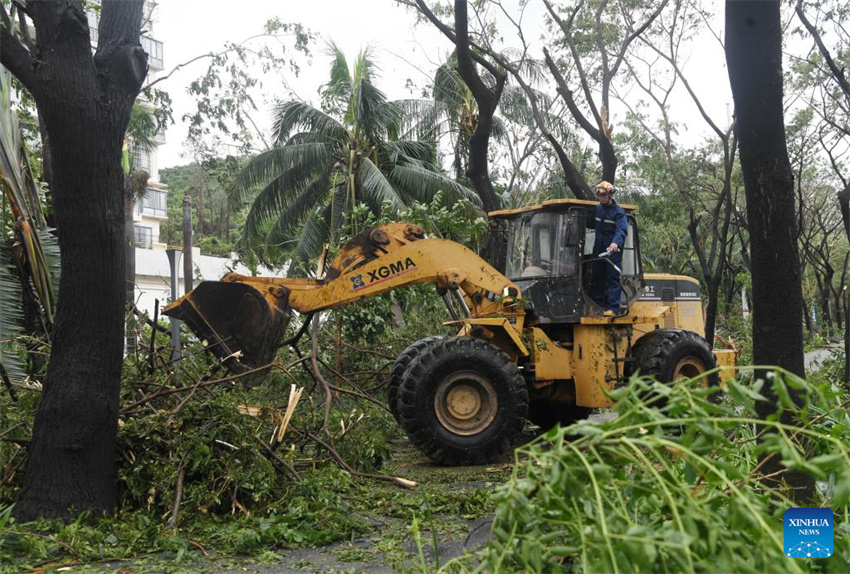 Tuf?o Kajiki passa por província de Hainan afetando mais de 100.000 pessoas