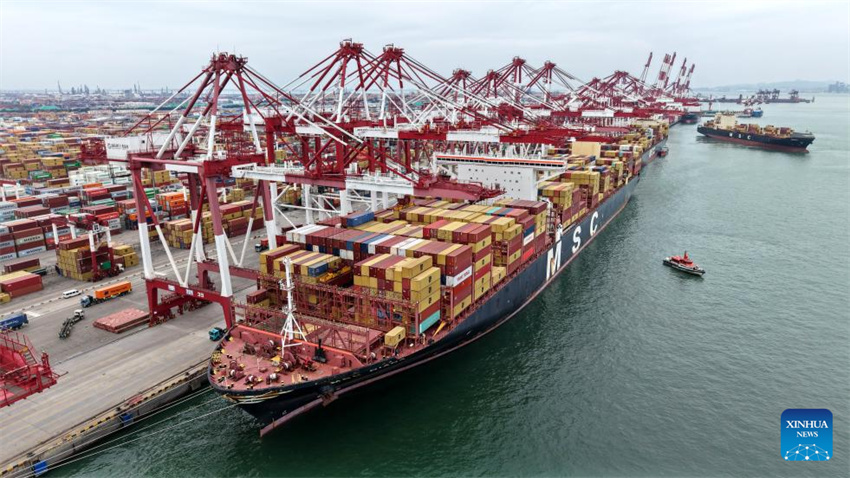 Porto de Qingdao expande comércio com países da OCS por meio de 42 rotas de navega??o