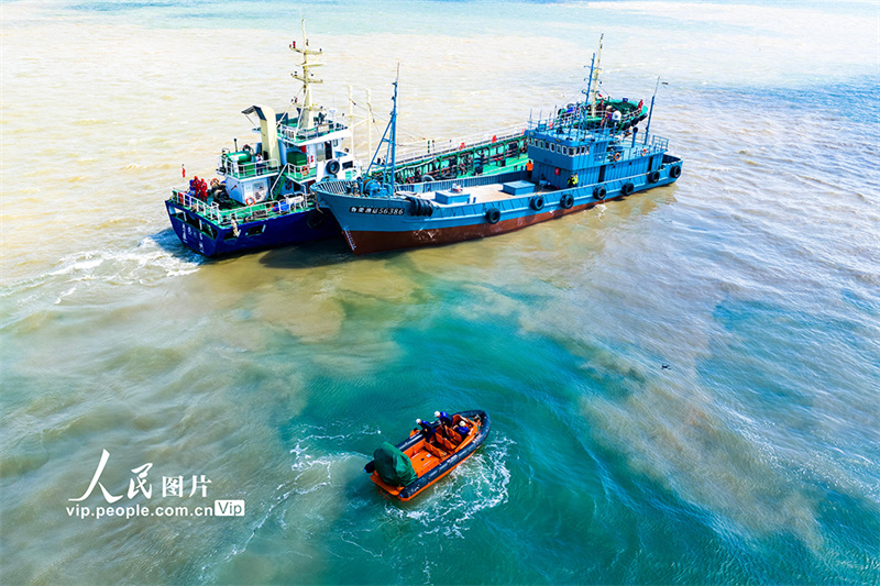 Shandong: Exercício Integrado de Emergência Marítima de Navios Comerciais e de Pesca realizado em Weihai