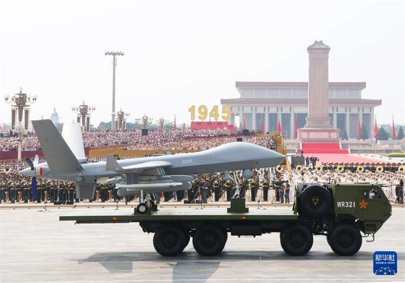China revela drones avan?ados no desfile