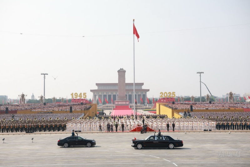 Xi Jinping passa em revista tropas para comemorar 80o aniversário da vitória sobre agress?o japonesa