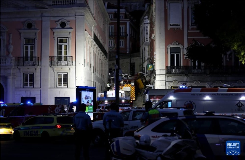 Elevador da Glória, de Lisboa, descarrilha e deixa 15 mortos e 18 feridos