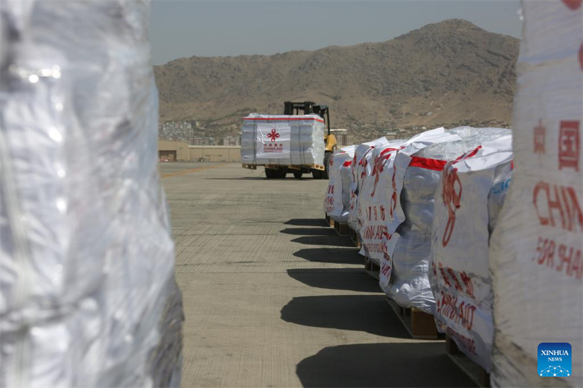 Primeiro lote de ajuda humanitária da China para o Afeganist?o chega a Cabul