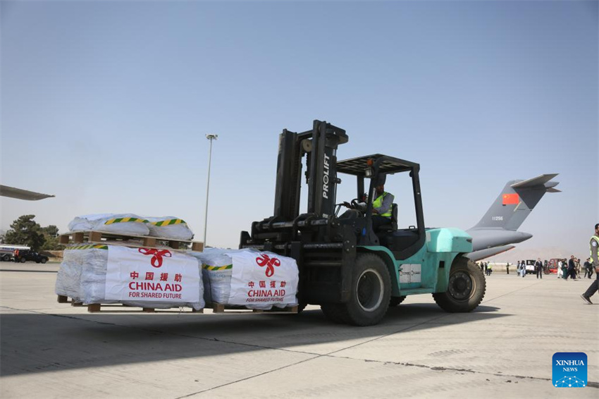Primeiro lote de ajuda humanitária da China para o Afeganist?o chega a Cabul