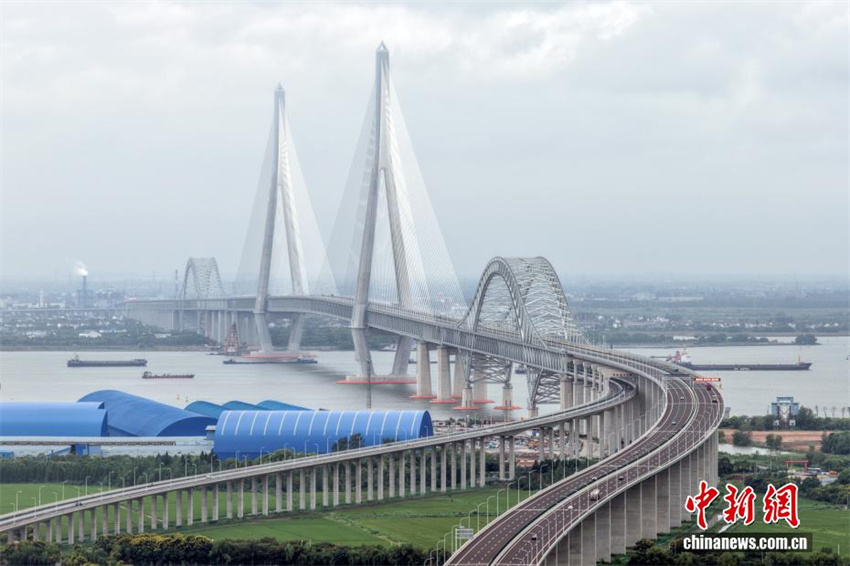 Ponte Changtai: inaugurada maior ponte estaiada do mundo em v?o único sobre o rio Yangtze