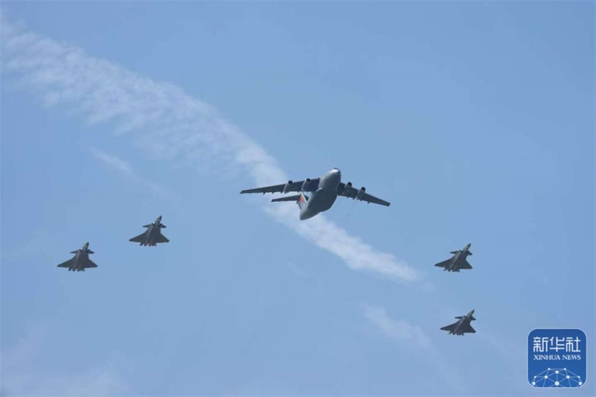 Restos mortais de 30 mártires chineses na Guerra da Coreia retornam à terra natal vindos da Coreia do Sul