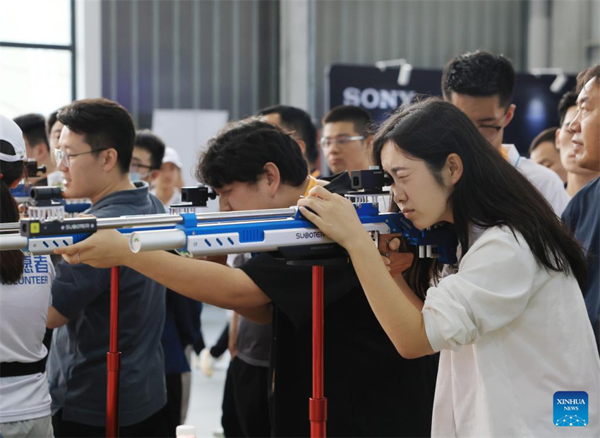 Produtos de alta tecnologia expostos na CIFTIS em Beijing