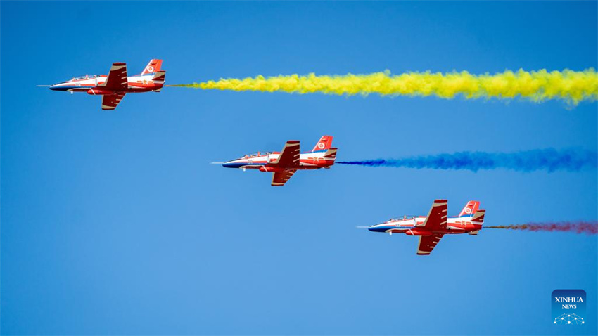 Galeria: exercício para Dia Aberto da avia??o de 2025 da For?a Aérea do ELP da China e do Show Aéreo de Changchun