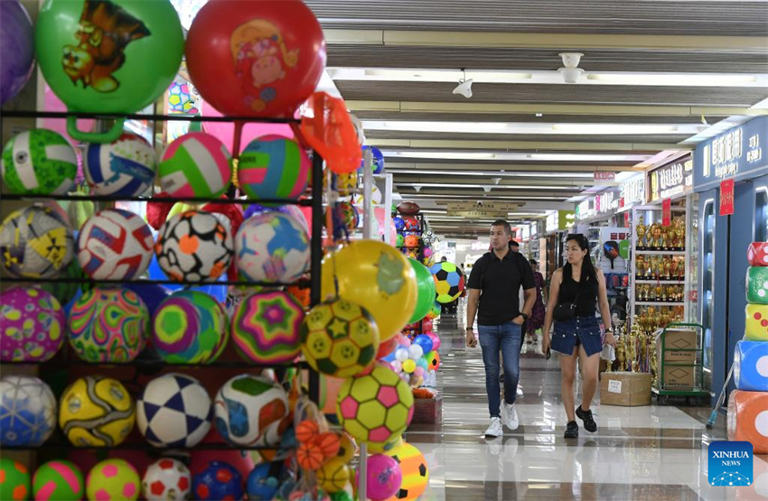 Yiwu registra aumento de pedidos de produtos esportivos
