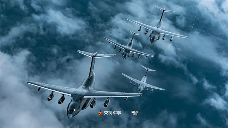 For?a Aérea Chinesa lan?a superprodu??o visual