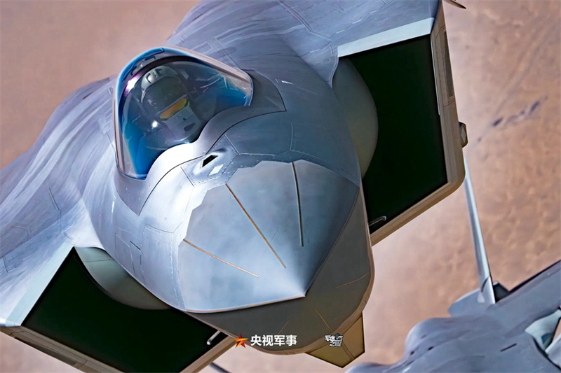 For?a Aérea Chinesa lan?a superprodu??o visual