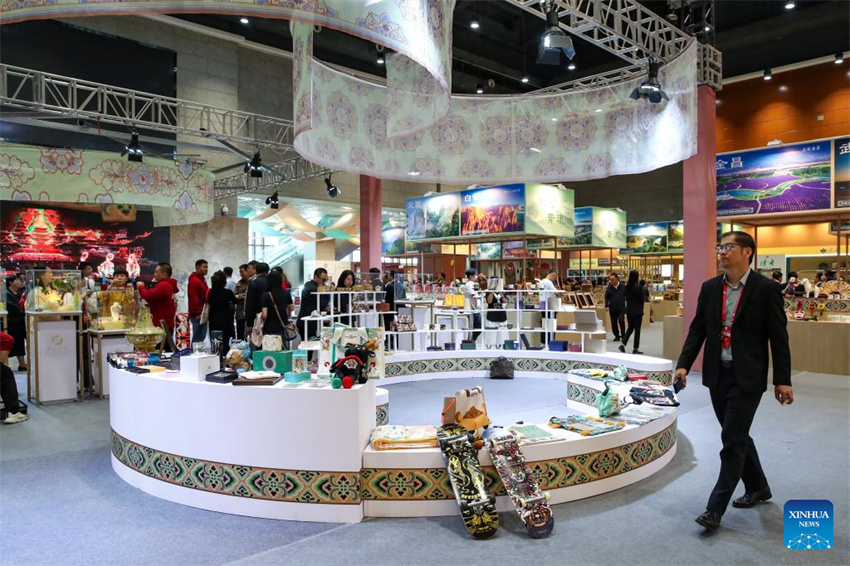 8a Exposi??o Cultural Internacional da Rota da Seda (Dunhuang) come?a em Gansu