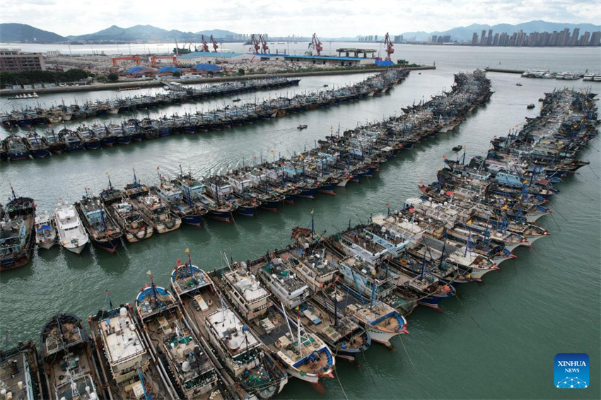 Sul da China se prepara para supertuf?o Ragasa