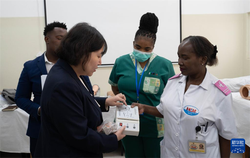 China inaugura centro de treinamento em práticas clínicas em hospital de Mo?ambique