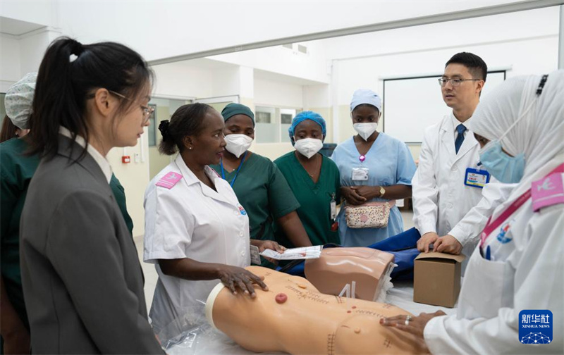 China inaugura centro de treinamento em práticas clínicas em hospital de Mo?ambique