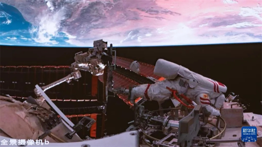 Tripula??o da Shenzhou-20 concluiu com sucesso sua quarta atividade extraveicular