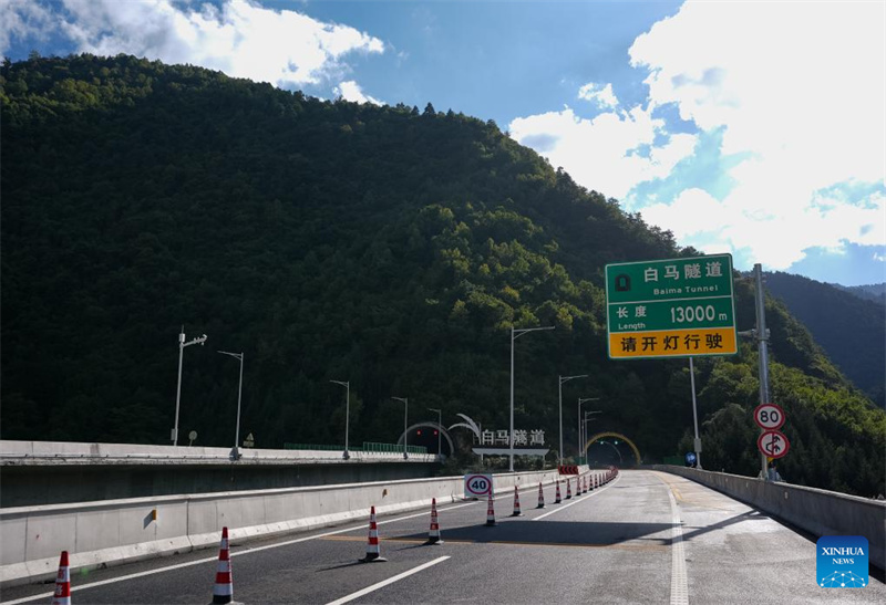 China: via expressa liga Vale de Jiuzhai a patrim?nio da UNESCO