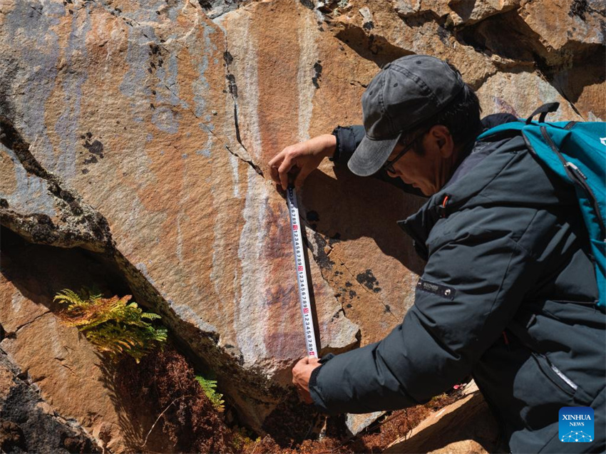 Galeria: pinturas rupestres de 8.000 anos em Sichuan, sudoeste da China