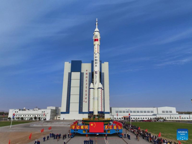 China se prepara para lan?ar nave espacial tripulada Shenzhou-21