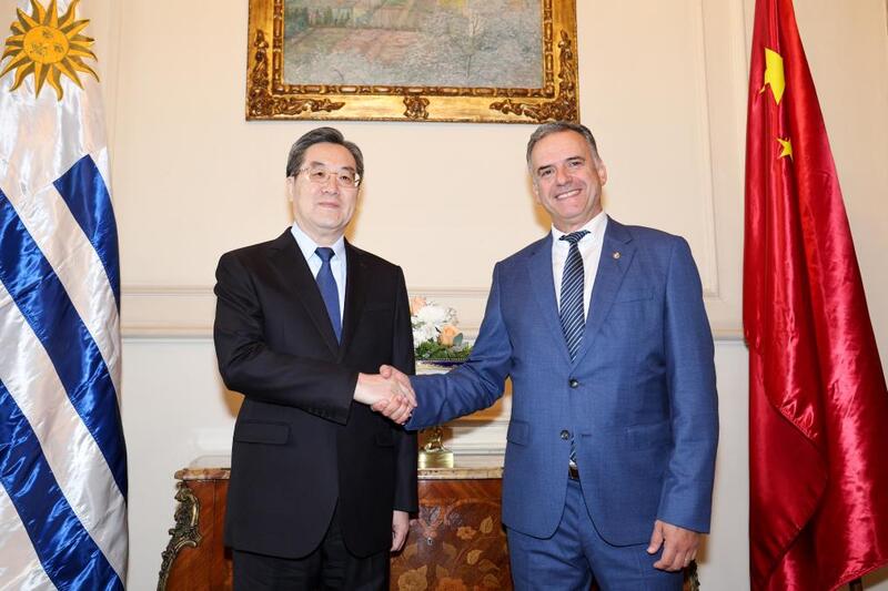 China está pronta para refor?ar parceria estratégica abrangente com Uruguai, diz vice-premiê