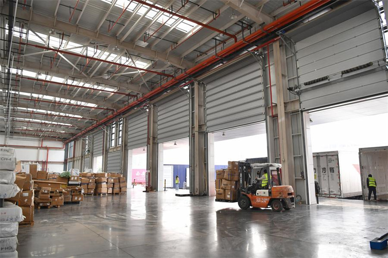 Xi'an emerge como um moderno centro internacional de comércio e logística