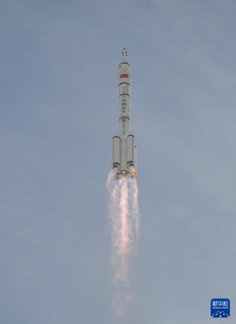 China lan?a nave espacial Shenzhou-22