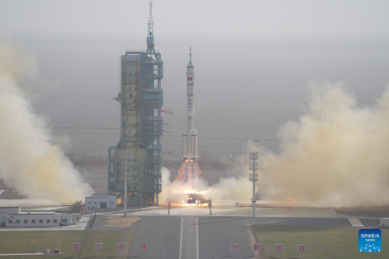 China lan?a nave espacial Shenzhou-22