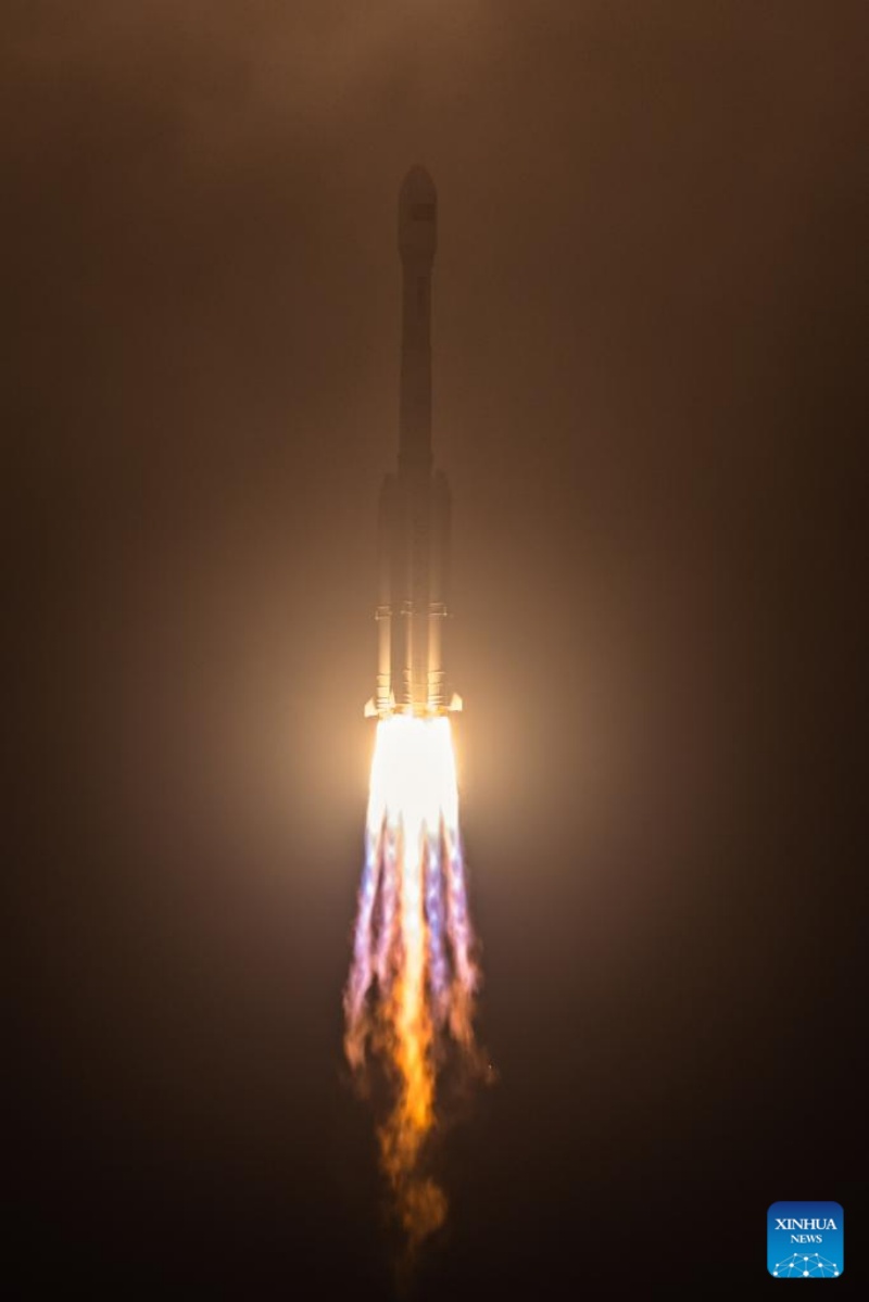 China lan?a novo satélite no espa?o