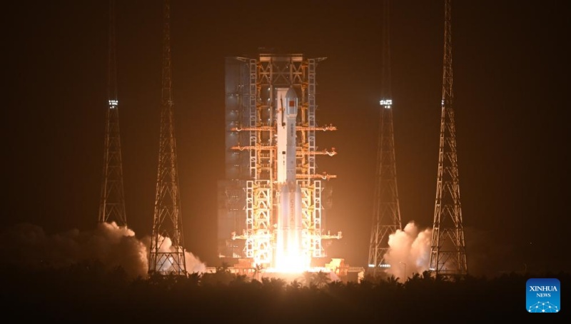 China lan?a novo satélite no espa?o