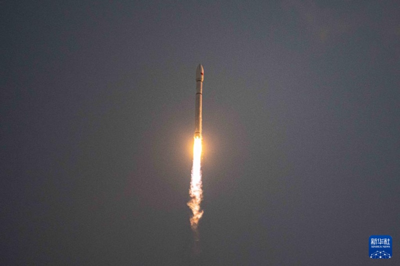 China lan?a novo grupo de satélites de internet