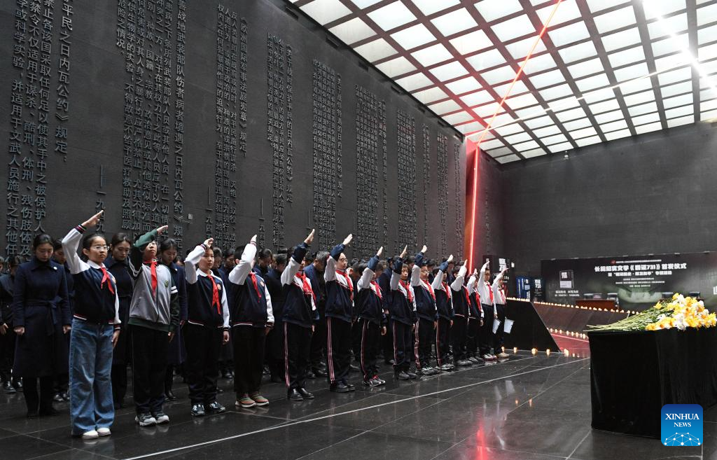 China promove várias atividades no 12o dia nacional de memória em homenagem às vítimas do Massacre de Nanjing