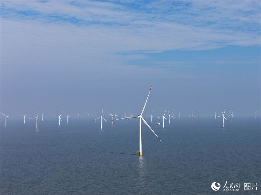 China: projeto de energia eólica offshore mais distante da costa conecta à rede elétrica