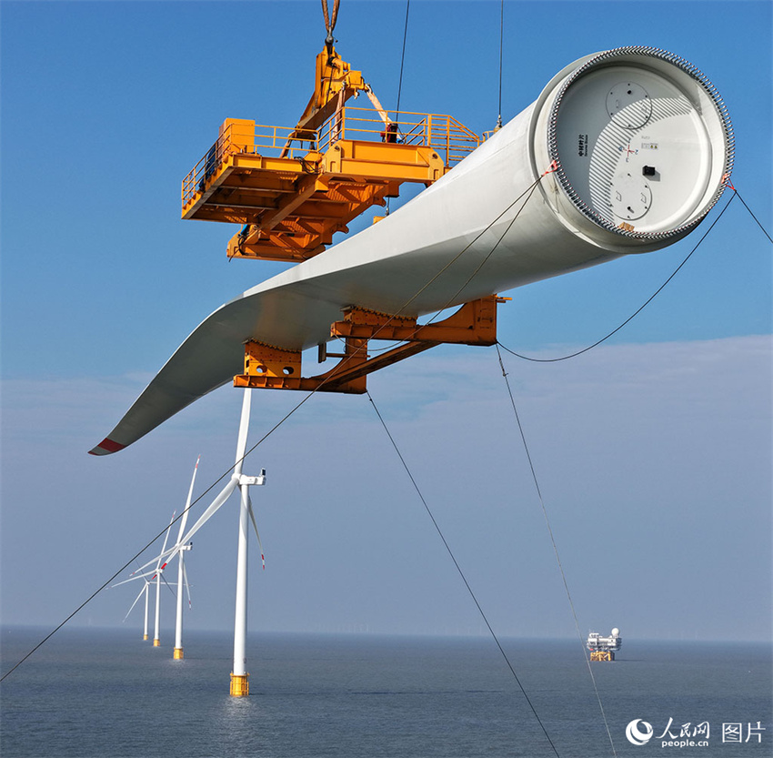 China: projeto de energia eólica offshore mais distante da costa conecta à rede elétrica